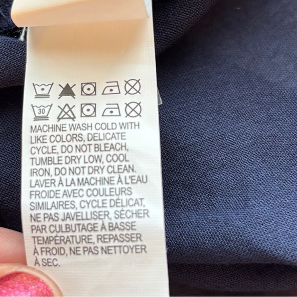 Lucky Brand Embroidered Short Flutter Sleeve Notch Neck Woman’s Size Medium - Picture 10 of 10